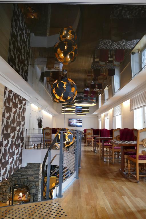 Logis Hotel Le France Villers-le-Lac Ngoại thất bức ảnh